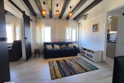 Apartament cu 3 camere semidecomandat în Peninsula