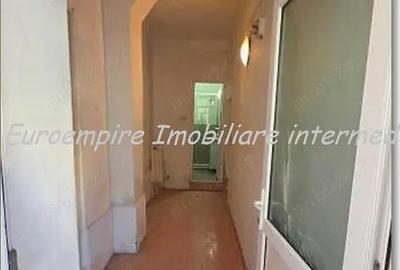 Apartament cu 4 camere semidecomandat în Peninsula - 1