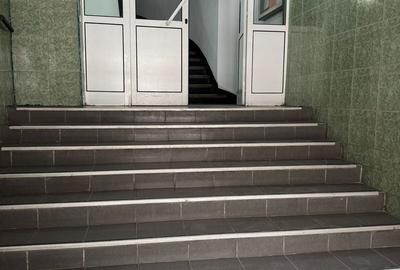 Garsonieră în Romană - 11