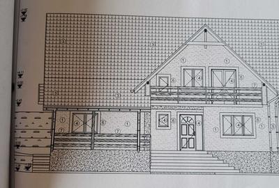 Casă cu 4 camere cu Teren 220 Mp în Central