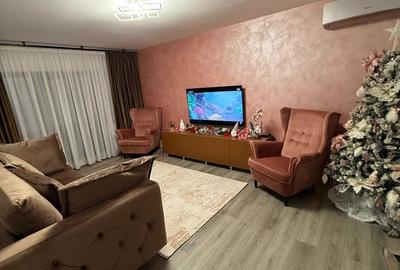 Apartament cu 3 camere decomandat în Central - 1