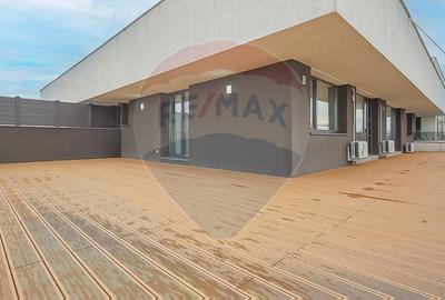 Apartament cu 3 camere decomandat, mobilat în Tractorul - 10