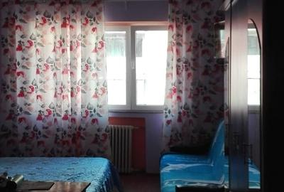 Garsonieră decomandată în P-ța Universității - 1