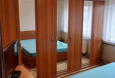 Apartament cu 2 camere decomandat în Soarelui