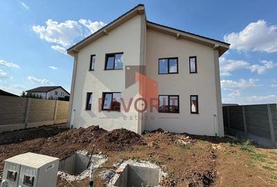 Casă cu 3 camere cu Teren 330 Mp în Sânandrei