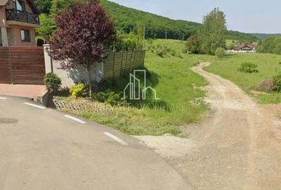 Teren Construcții intravilan de 600 mp, în Corunca - 2