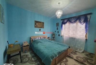 Casă cu 2 camere cu Teren 500 Mp în Central