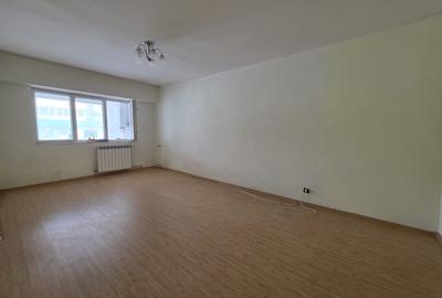 Spațiu comercial, de 60 mp, în E3 - 5