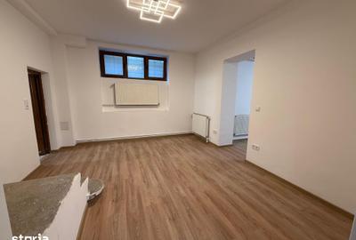 Apartament cu 3 camere în Rosetti
