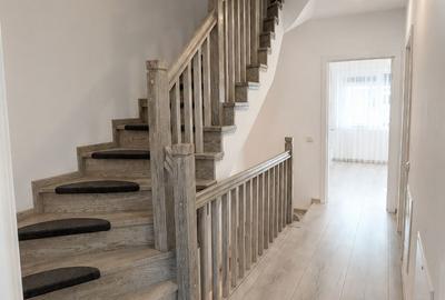 Casă cu 4 camere cu Teren 120 Mp în Central