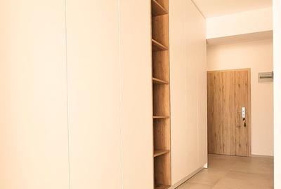 Apartament cu 3 camere decomandat, mobilat în Tractorul - 9