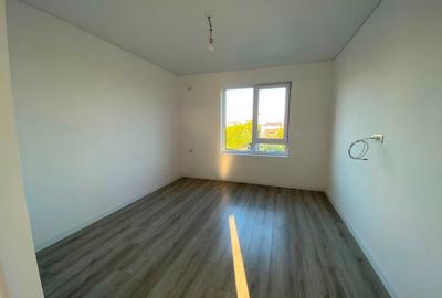 Apartament cu 2 camere decomandat în Apărătorii Patriei