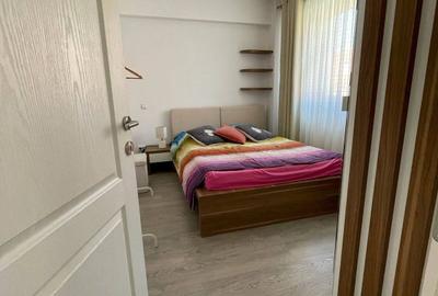 Apartament cu 3 camere semidecomandat în Central - 3