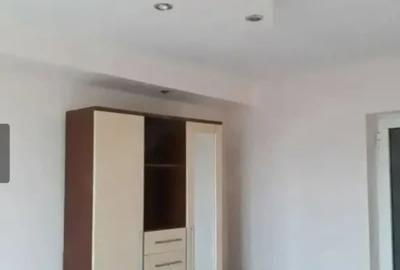 Garsonieră semidecomandată în CET - 2