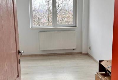 Apartament cu 3 camere decomandat, mobilat în Tătărași - 7