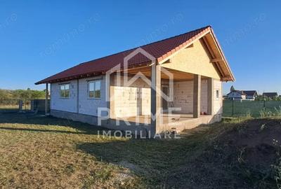 Casă cu 3 camere cu Teren 563 Mp în Central - 2