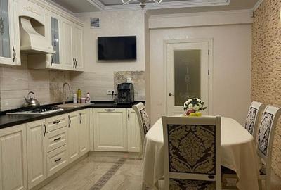 Apartament cu 3 camere decomandat în Calea București - 1