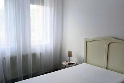 Apartament cu 3 camere decomandat în Central - 4