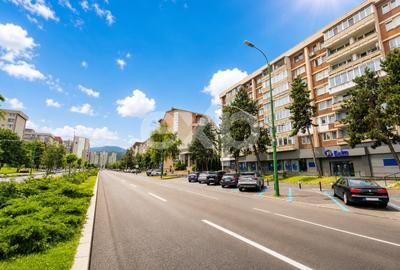 Apartament cu 2 camere semidecomandat, mobilat în Centrul Civic - 1