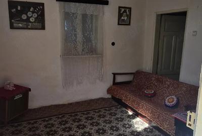Casă cu 4 camere cu Teren 1952 Mp în Clondiru