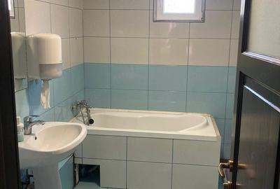 Casă cu 4 camere cu Teren 100 Mp în Sebastian