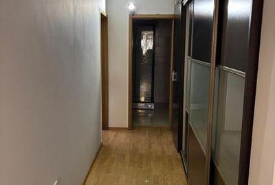 Apartament cu 3 camere, mobilat în Iris