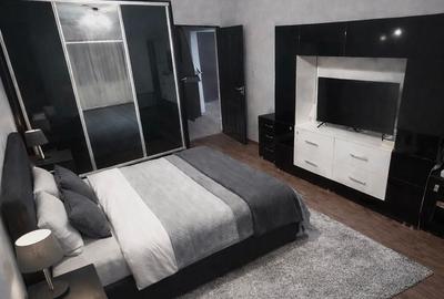 Apartament cu 3 camere decomandat în Central - 3