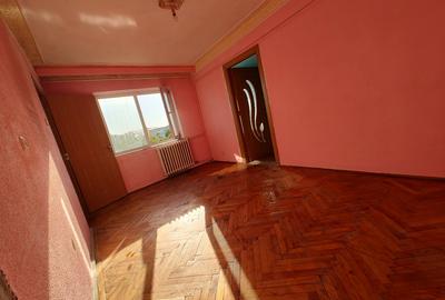 Apartament cu 2 camere semidecomandat în 1 Mai