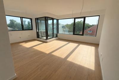 Apartament cu 3 camere decomandat în Mihai Bravu