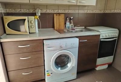 Garsonieră semidecomandată în Titan