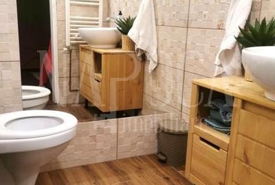 Casă individuală cu 4 camere cu Canalizare în Central - 10