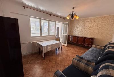 Apartament cu 3 camere decomandat în Pantelimon