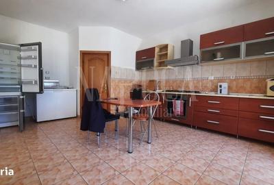 Casă cu 4 camere cu Teren 500 Mp în Gruia