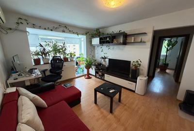Apartament cu 2 camere semidecomandat în Apărătorii Patriei - 3