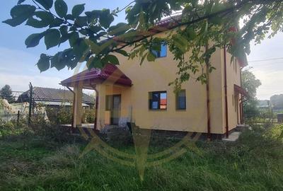 Casă cu 4 camere cu Teren 500 Mp în Snagov