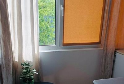 Apartament cu 2 camere semidecomandat, mobilat în Tomis Nord