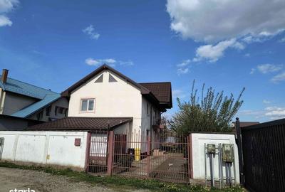 Casă cu 4 camere în Sud