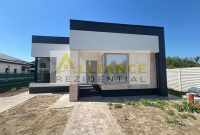 Casă individuală cu 4 camere cu Canalizare în Berceni