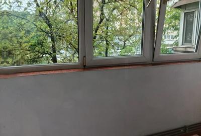 Garsonieră decomandată în Central - 2
