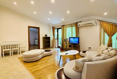 Apartament cu 4 camere decomandat în Trocadero - 1