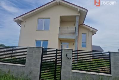 Casă individuală cu 5 camere cu Teren 617 Mp în Moșnița Veche - 1