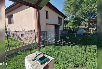 Casă cu 2 camere cu Teren 7000 Mp în Central - 14