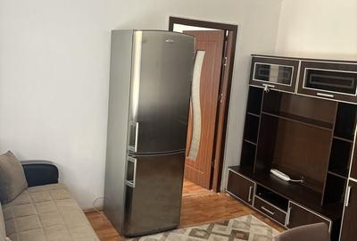 Apartament cu 2 camere nedecomandat în 9 Mai - 6