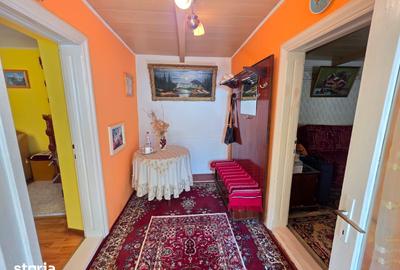 Casă cu 4 camere cu Teren 2000 Mp în Central - 4