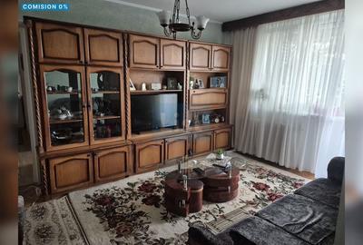 Apartament cu 4 camere decomandat, mobilat în Crihala