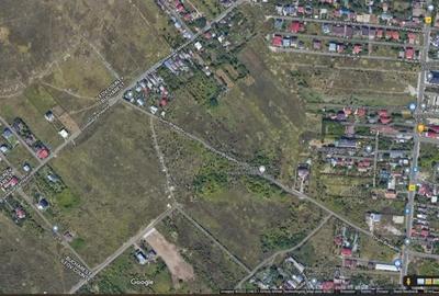 Teren de 4670 mp, în Central