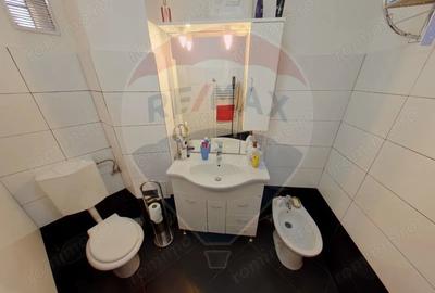 Apartament cu 4 camere decomandat în Central - 1