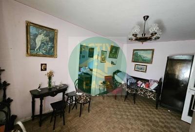 Apartament cu 2 camere nedecomandat în Roman - 2
