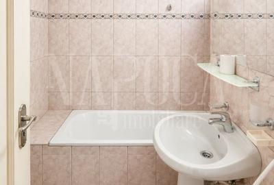 Apartament cu 3 camere decomandat în Nufărul - 4