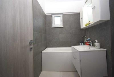 Apartament cu 2 camere decomandat în Calea București - 4